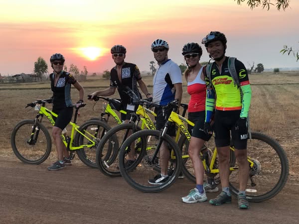 Cambodia Cycling from Angkor To The Beach 13 Days